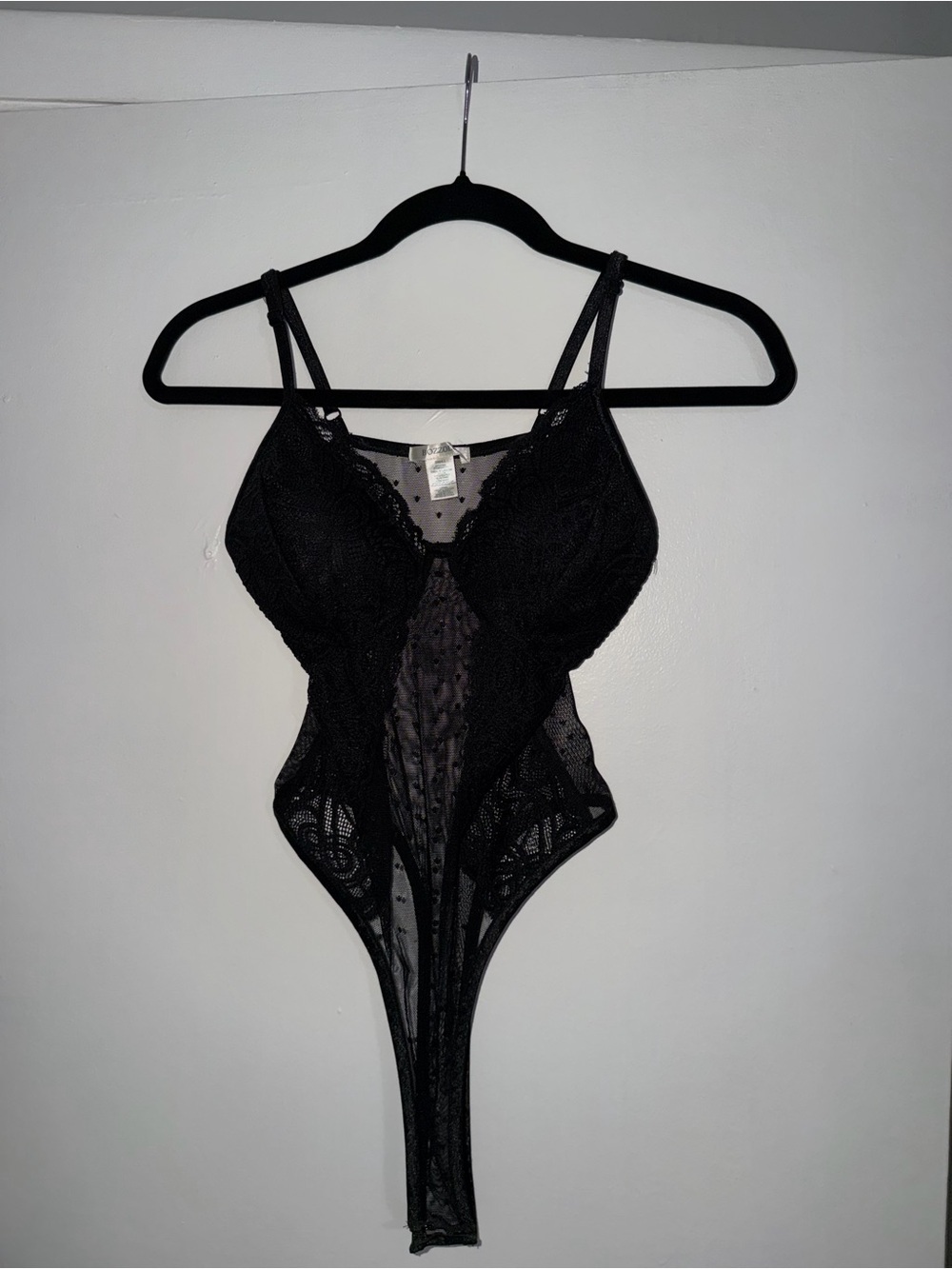 Bozzolo Black Lace Mesh Camisole - Picture 2 of 3